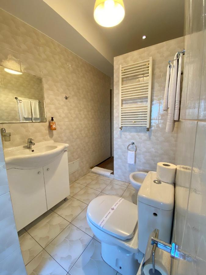 Pensiunea Rix Rooms Фокшаны Экстерьер фото
