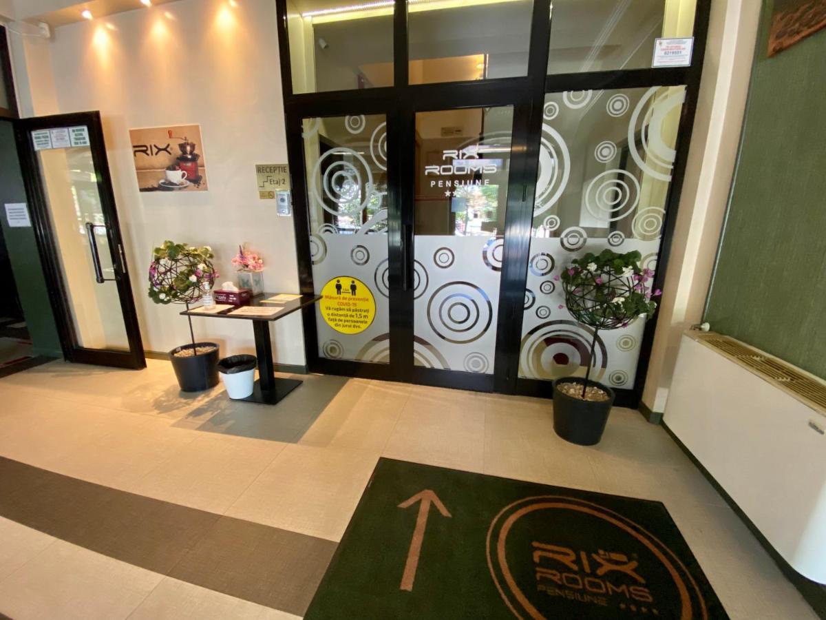Pensiunea Rix Rooms Фокшаны Экстерьер фото