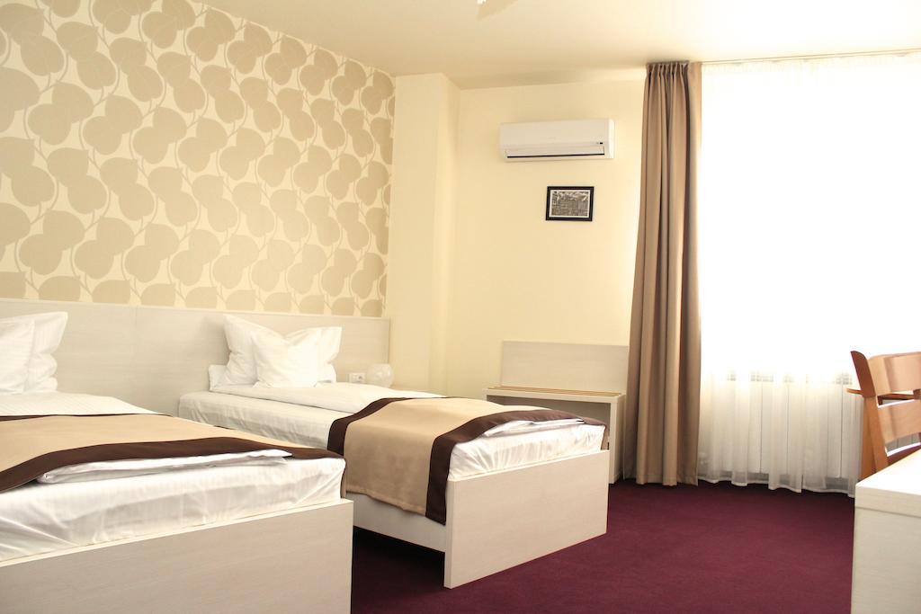 Pensiunea Rix Rooms Фокшаны Номер фото